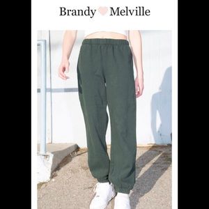 Brandy Melville Rosa Sweatpants